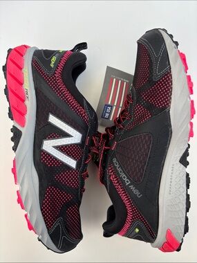 New Balance tech ride Women's Black & Pink Running Sneakers 9.5 wide